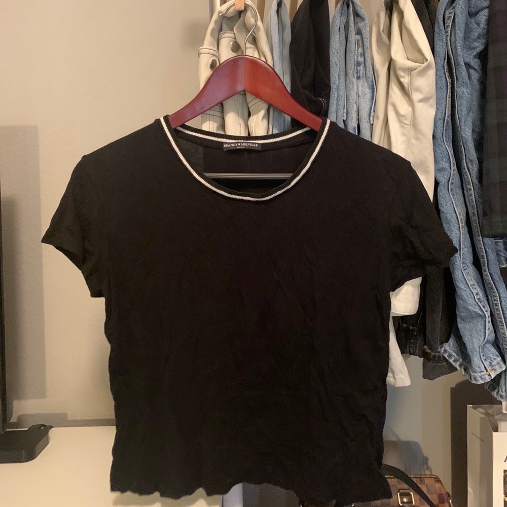 Brandy Melville Tshirt Black